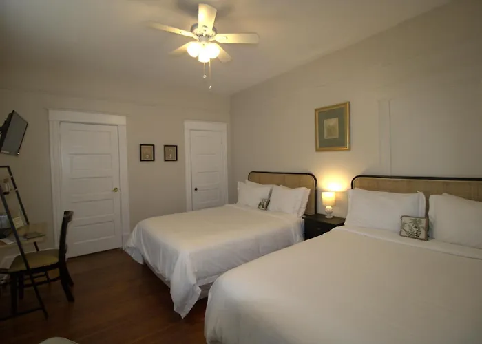 Southern Wind Inn