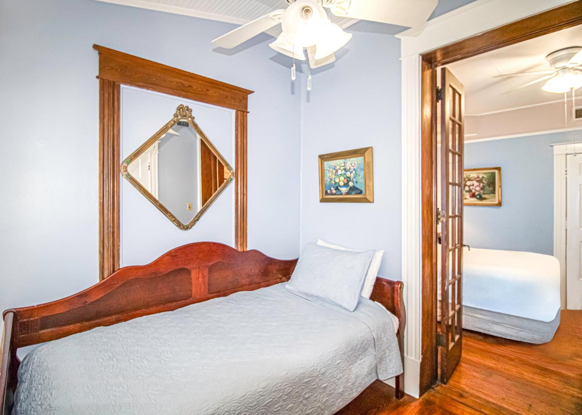 Southern Wind Bed & Breakfast 3*